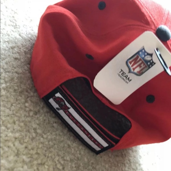 Buccaneers Hat - Picture 3 of 5